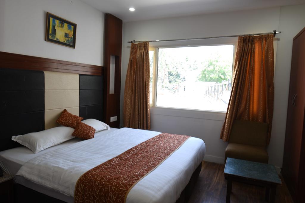 Alps Resort Dalhousie Exterior photo