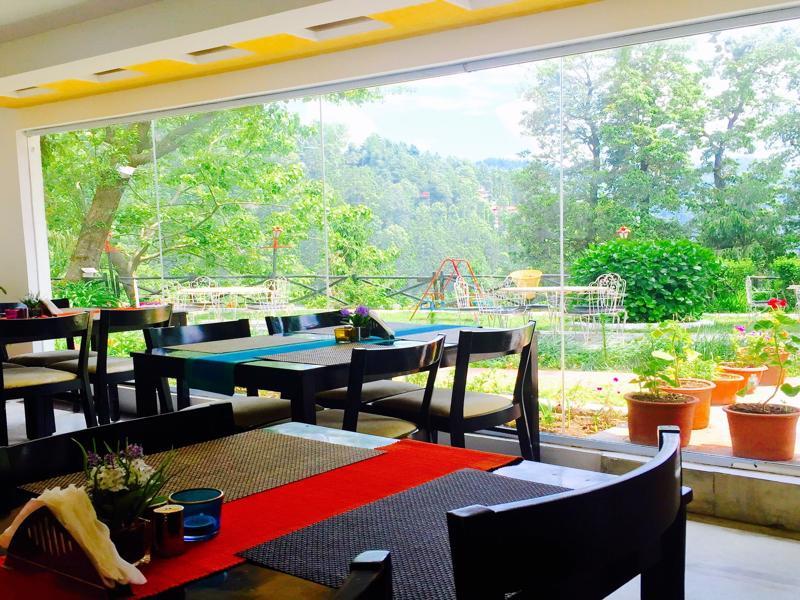 Alps Resort Dalhousie Exterior photo