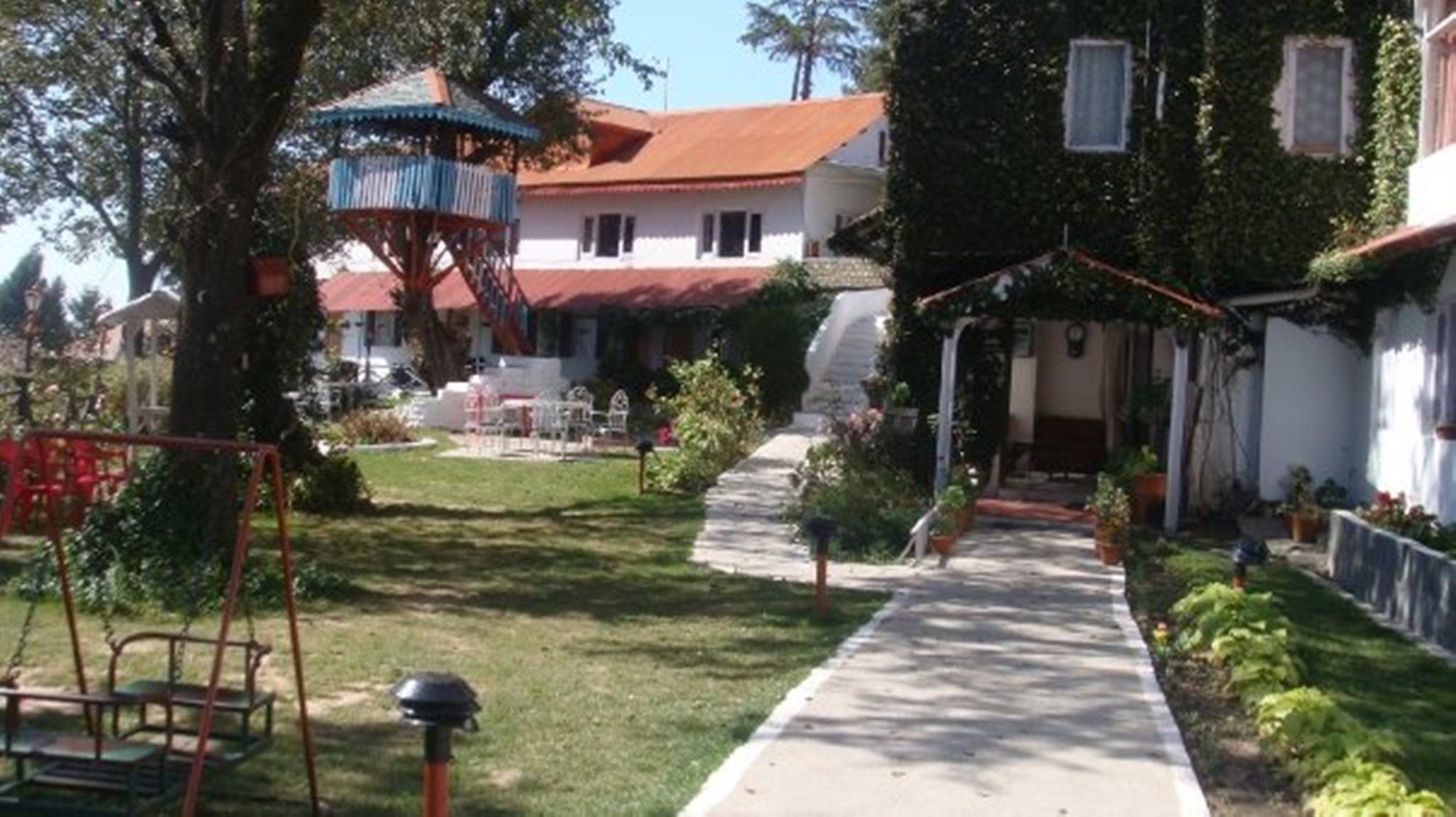Alps Resort Dalhousie Exterior photo
